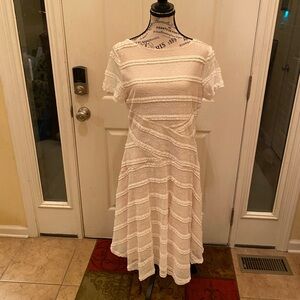 SIGNATURE BY SANGRIA WHITE LACE DRESS